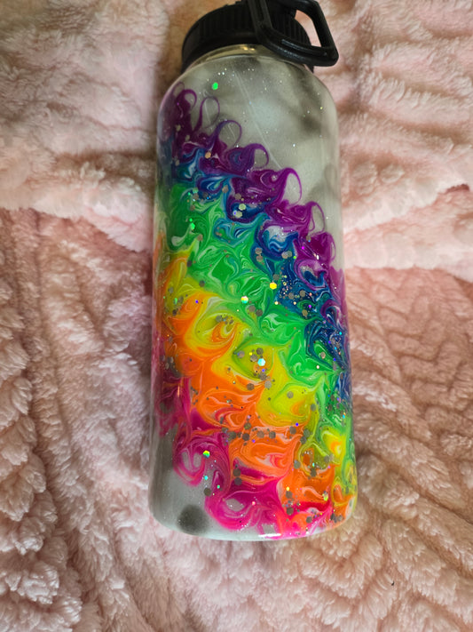 #15 32 oz hydro Kim sims