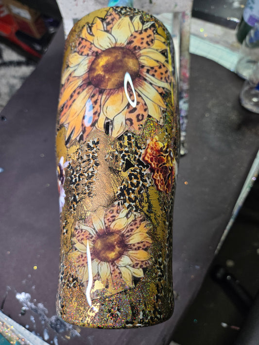 #60 32 oz tumbler Susan layne